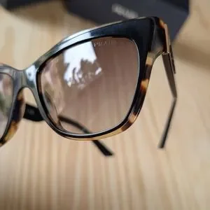 Prada | Accessories | Prada Spr 23x Tortoise Black Cat Eye  display picture 2